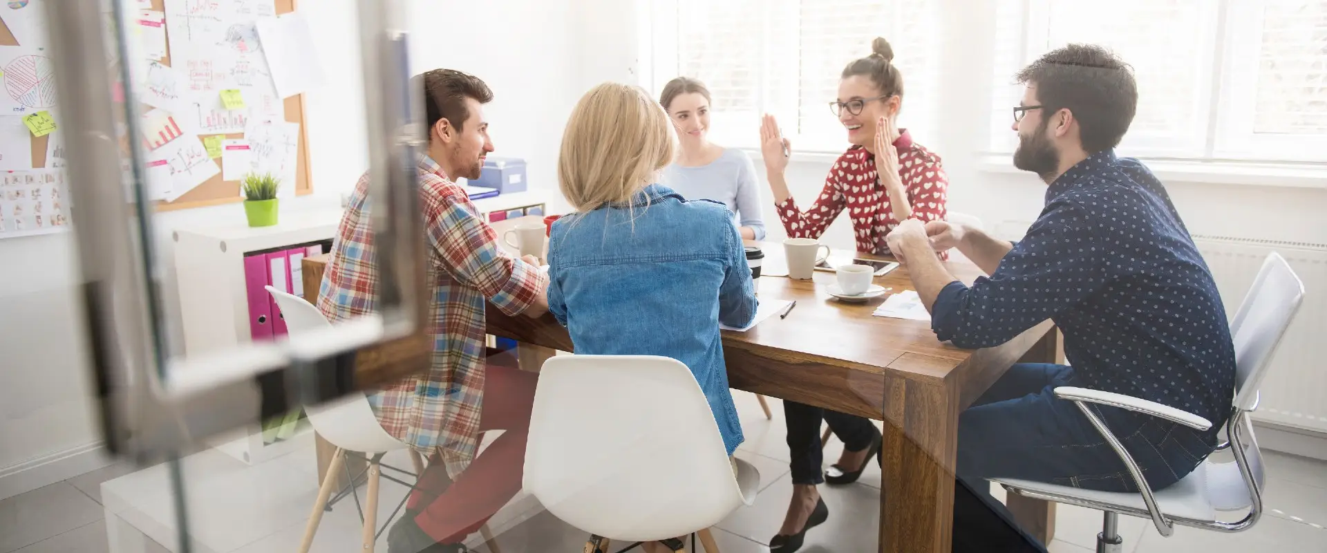 benefits-of-collaborations-between-charities-and-businesses