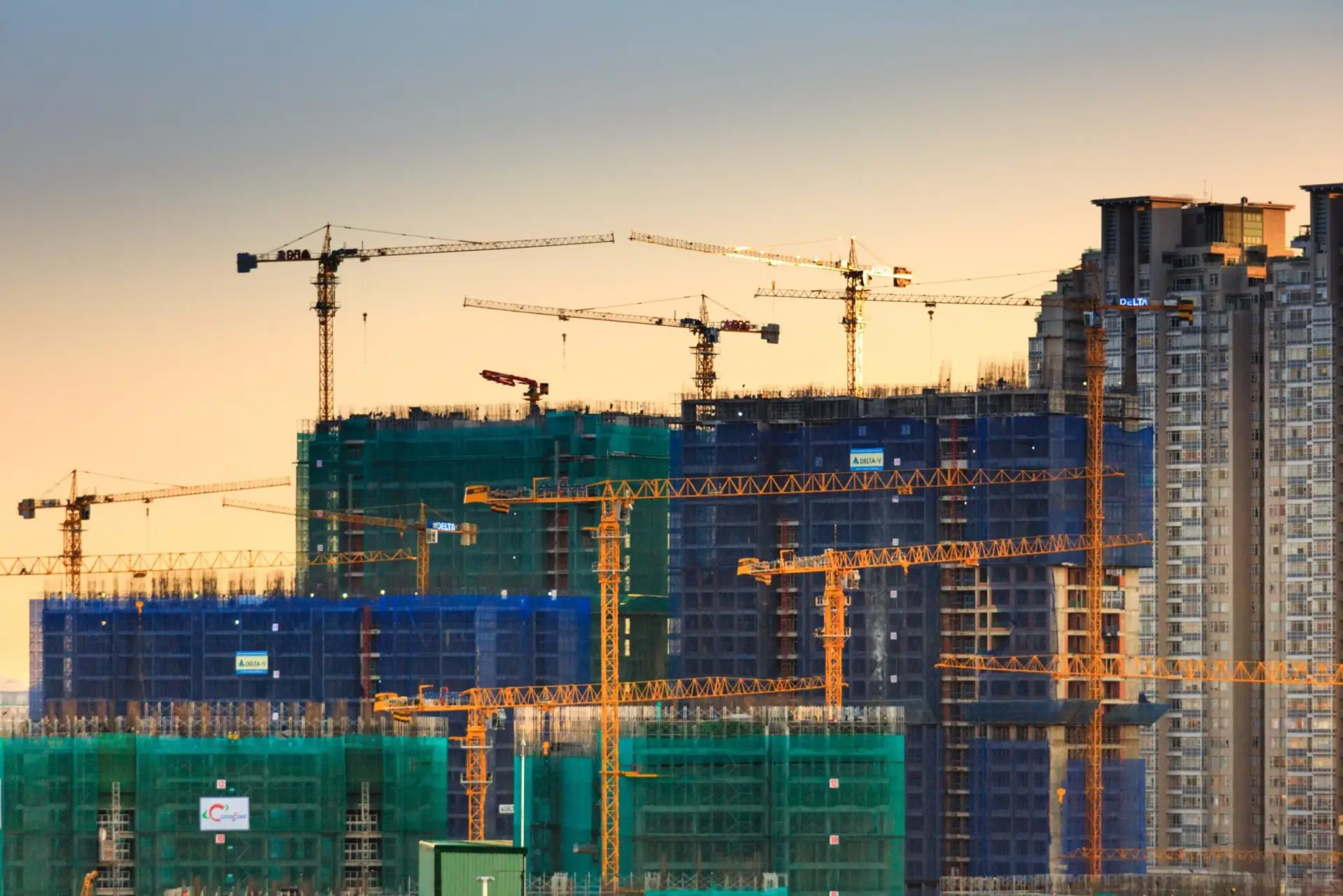 building-canes-2138126-scaled-1