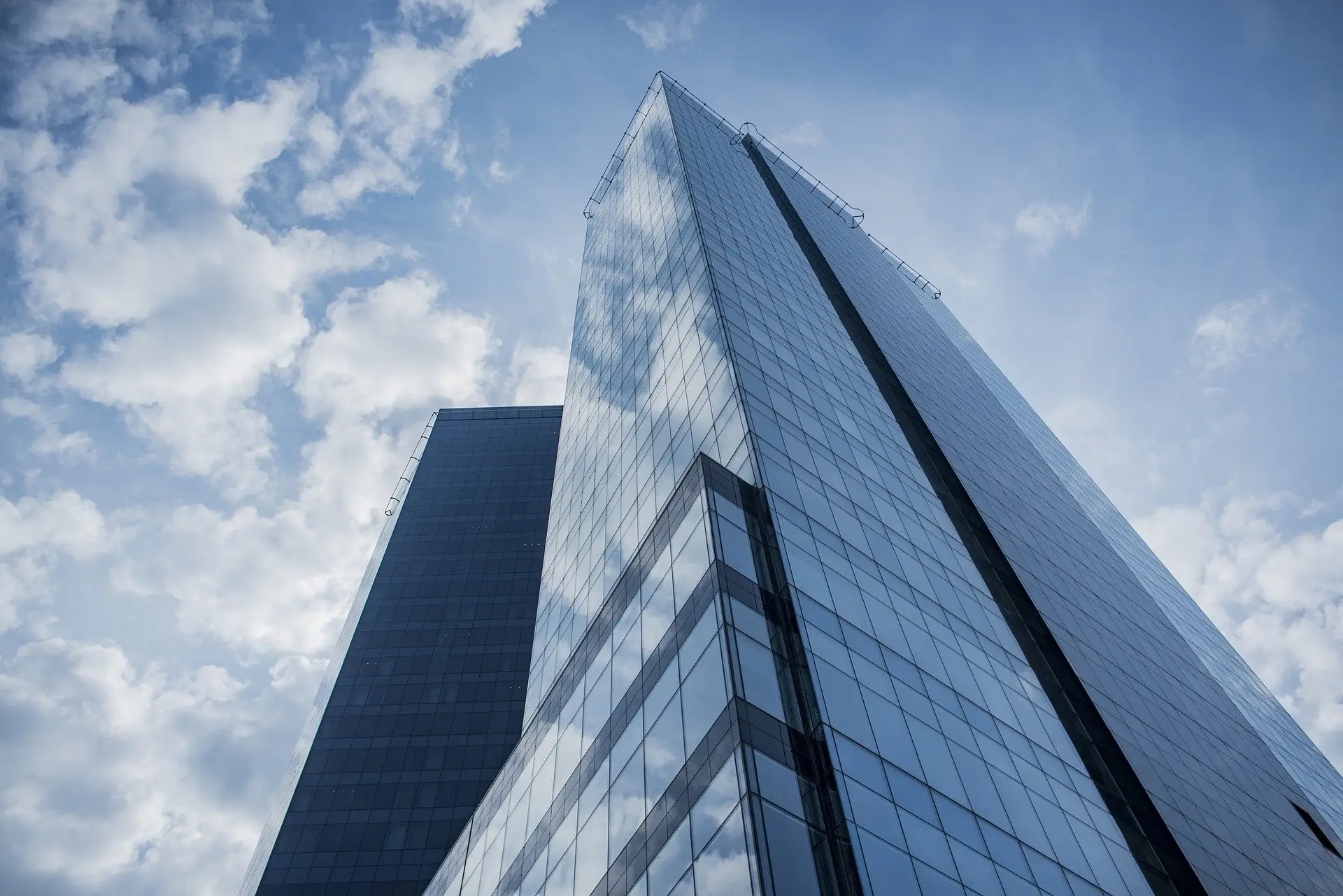 buildings-984195_1920
