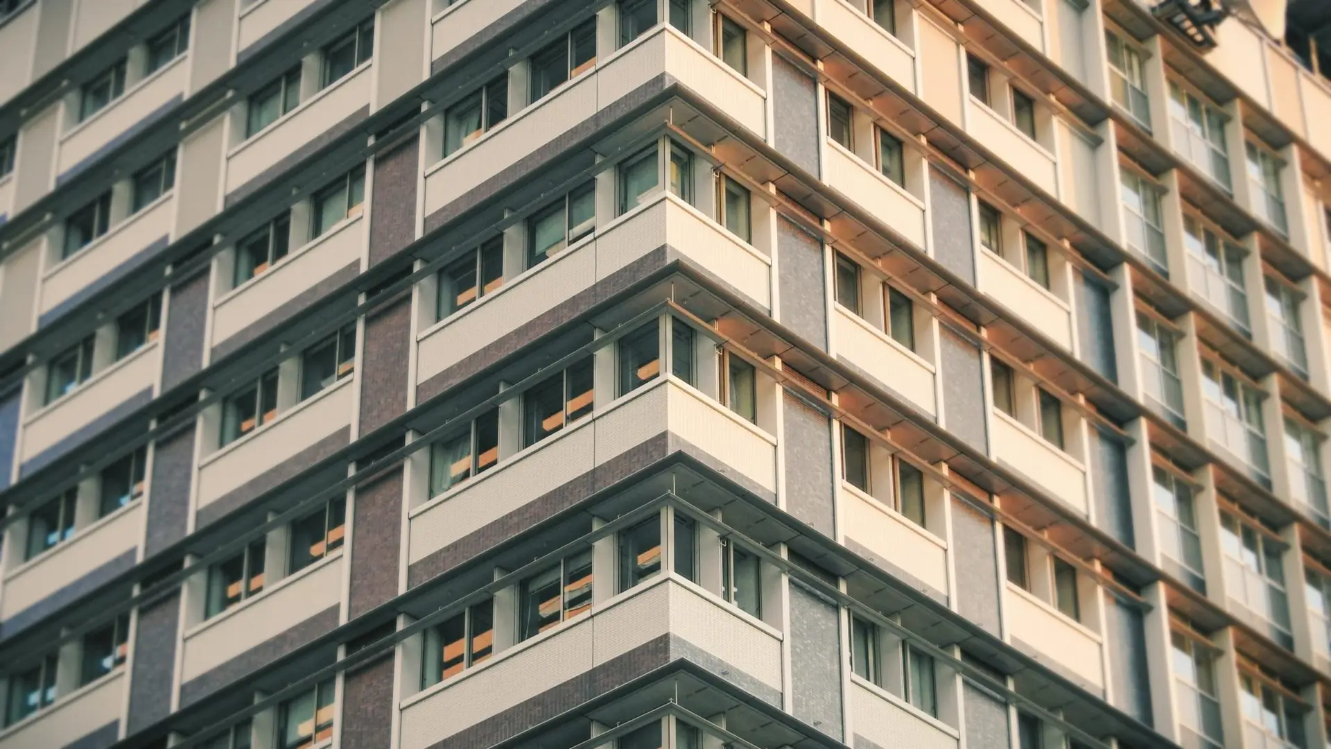 low-angle-photography-of-building-1446378-scaled-1
